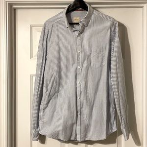 G.H Bass & Co 100% cotton button down shirt. White/blue stripes. Size - Medium